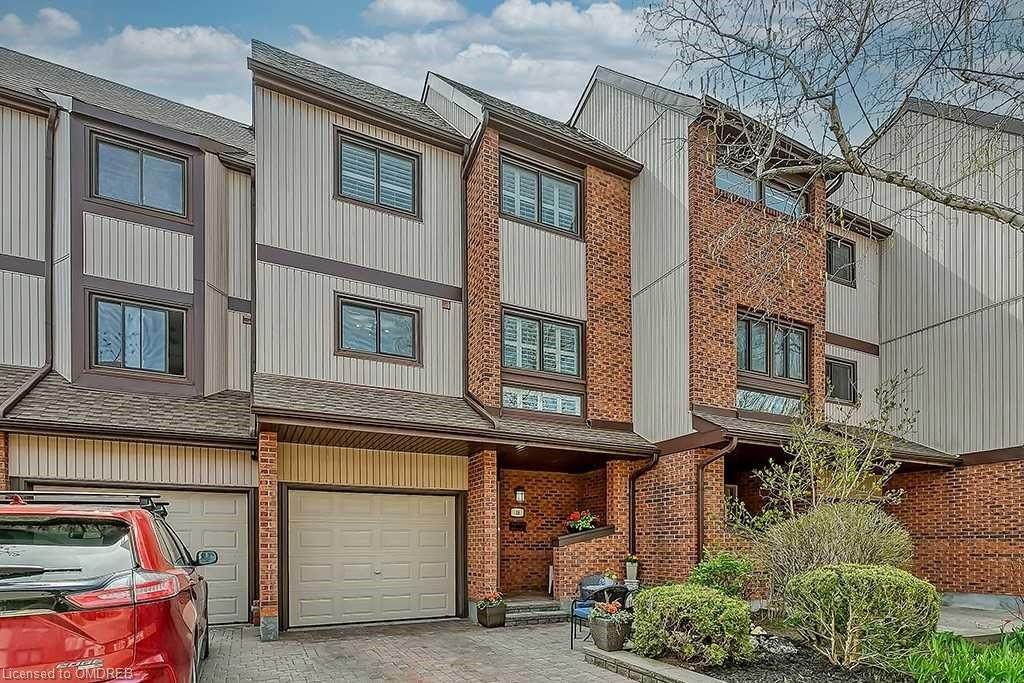 1060 Walden Circle - Photo 1