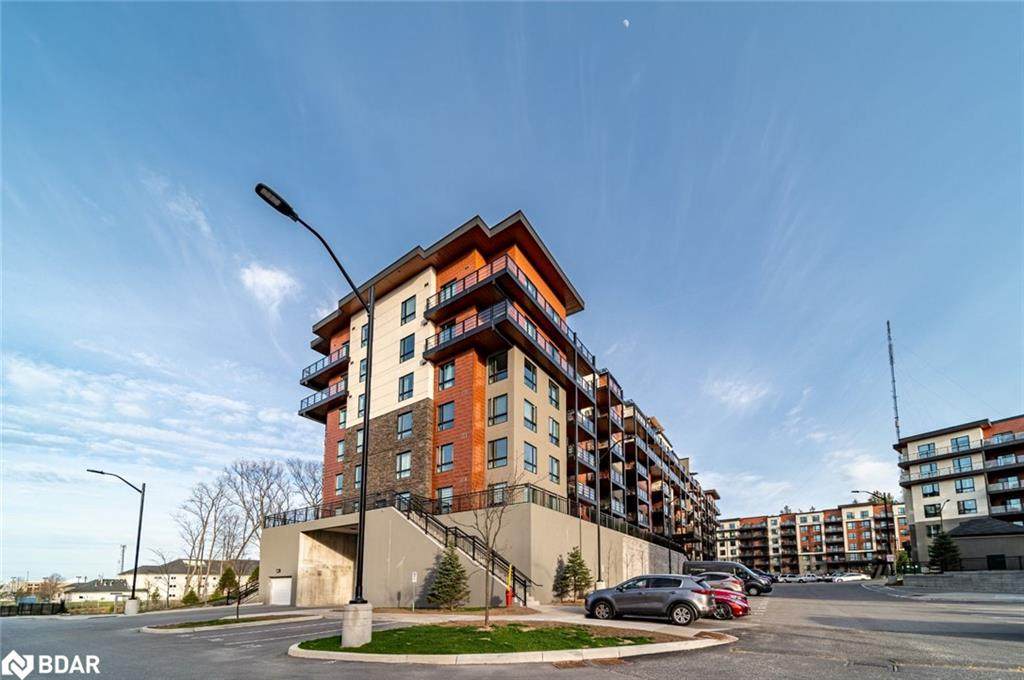 302 Essa Road - Photo 1