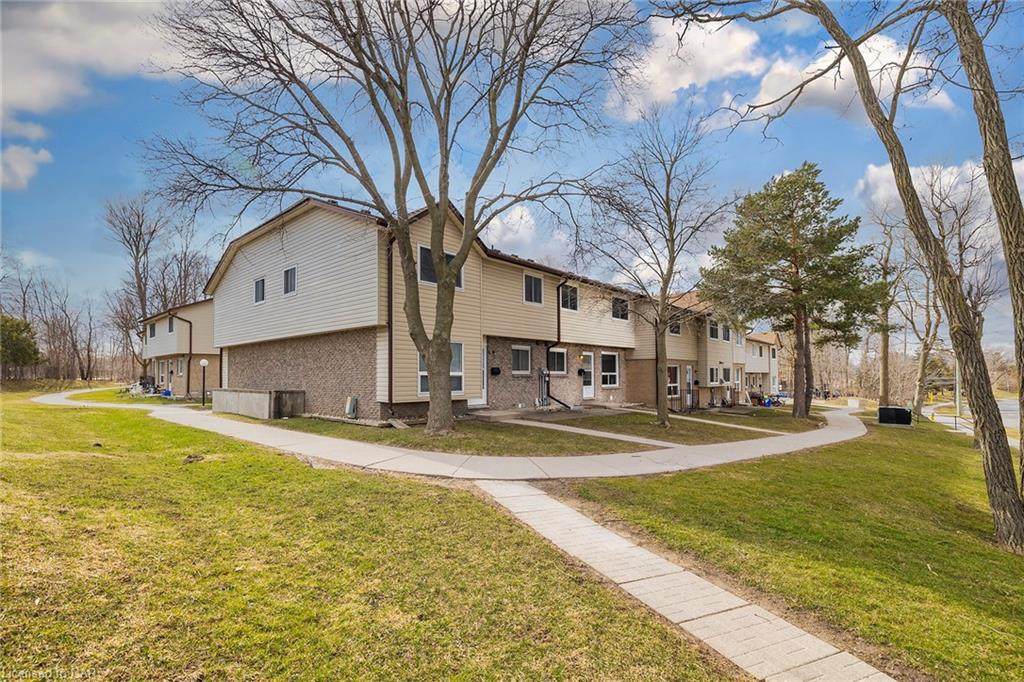 451 Albert Street - Photo 1