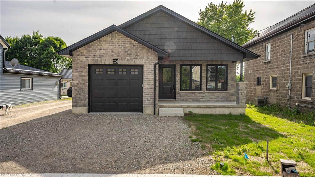 208 Wellington Street - Photo 1
