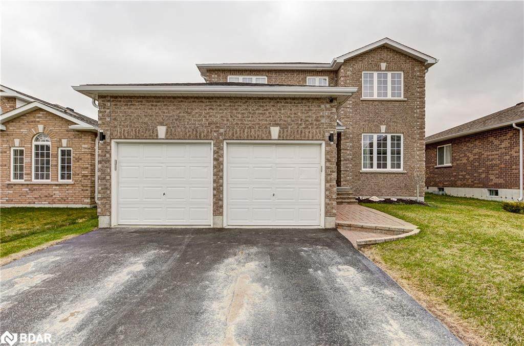 153 Arnold Crescent - Photo 1