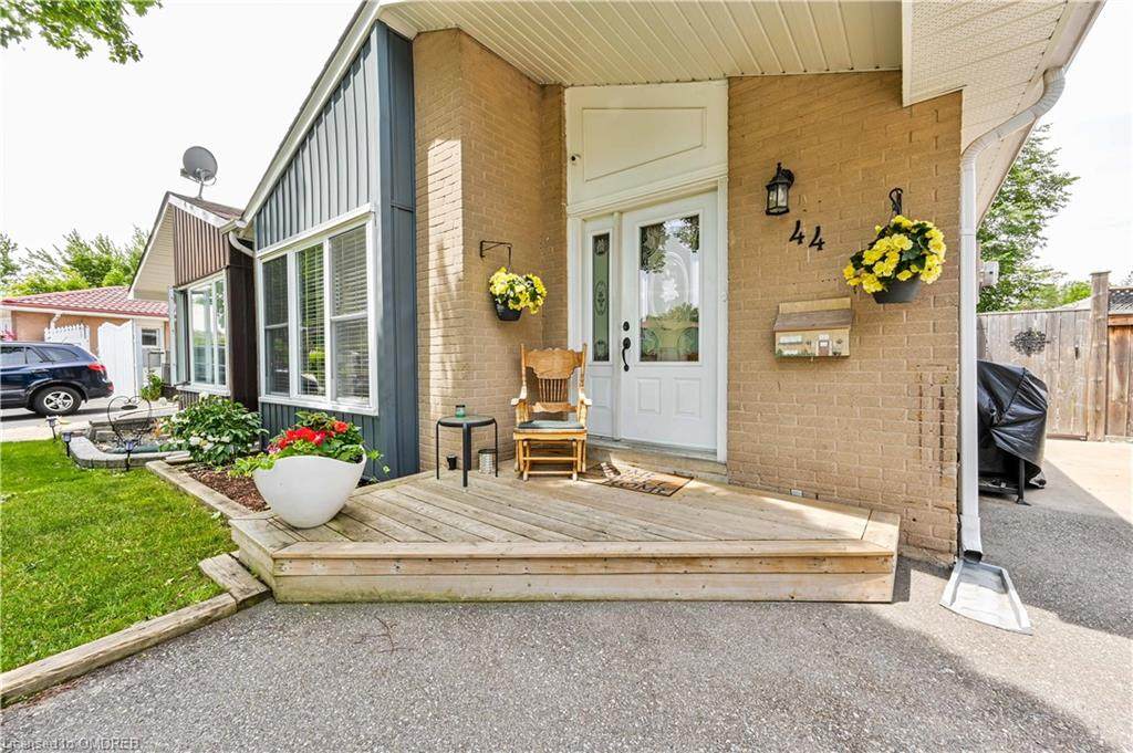44 Glenmore Crescent - Photo 1