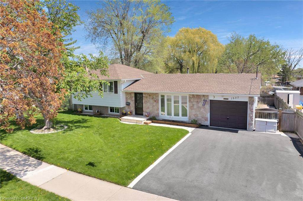 1537 Fisher Avenue - Photo 1