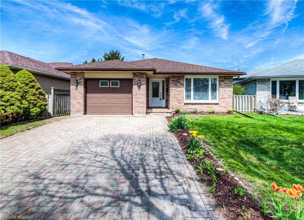 72 Scenic Wood Crescent - Photo 1
