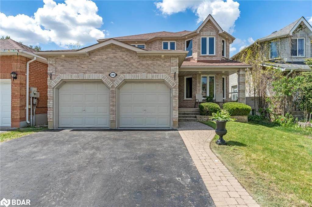 28 Stoneybrook Crescent - Photo 1
