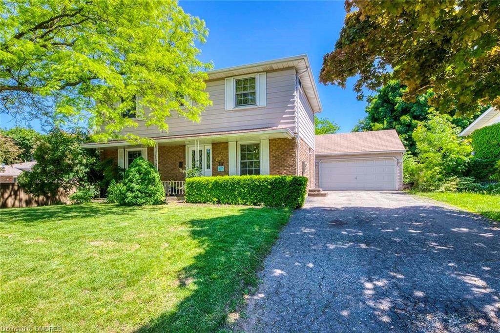 2212 Urwin Crescent - Photo 1
