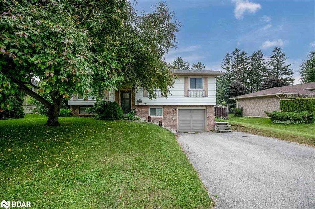 220 Pine Drive - Photo 1