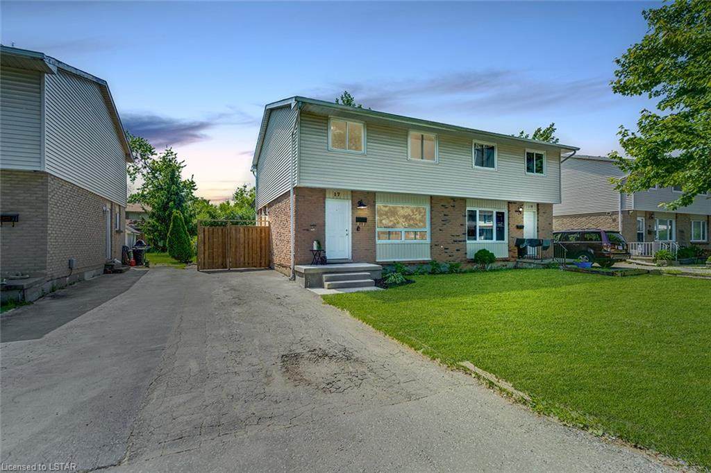 17 Augusta Crescent - Photo 1