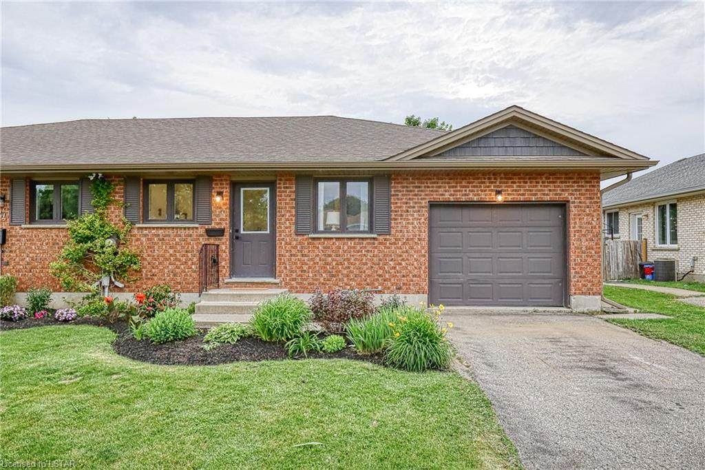 46 Hawthorne Crescent - Photo 1