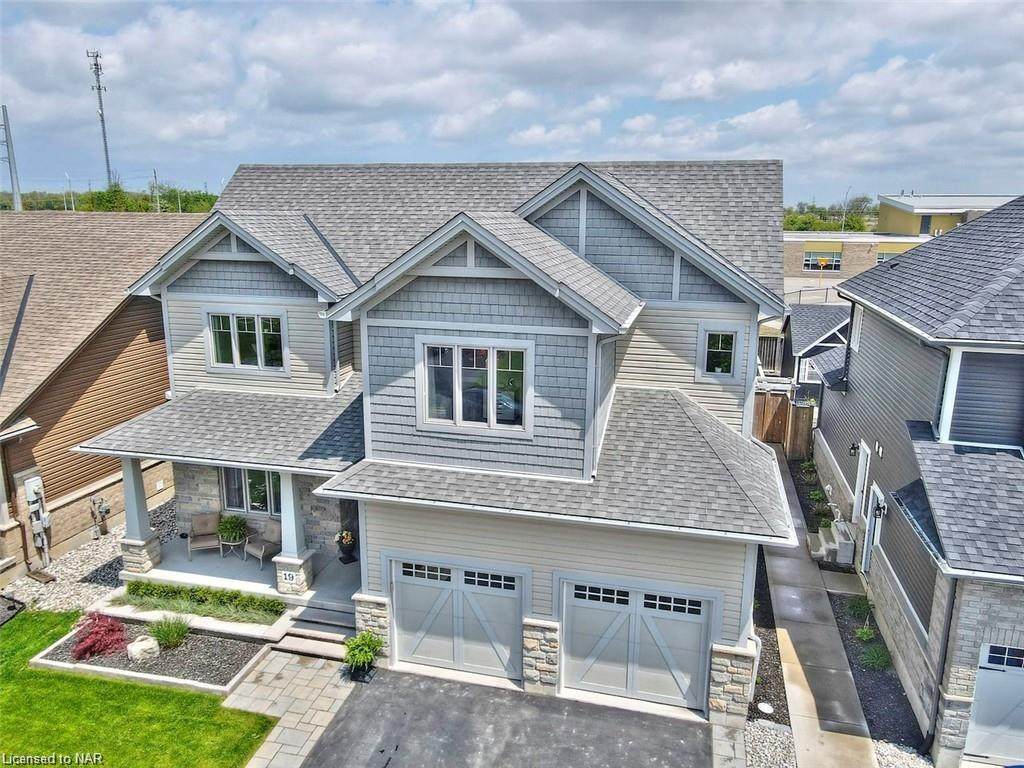 19 Gateway Avenue - Photo 1
