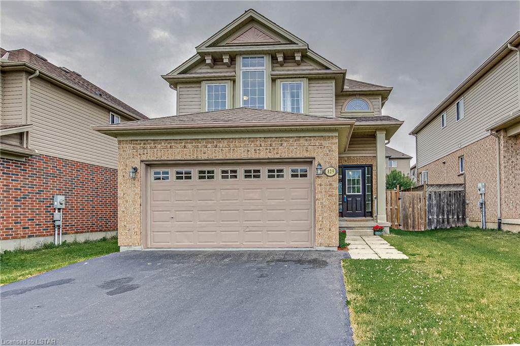 829 Oakcrossing Road - Photo 1