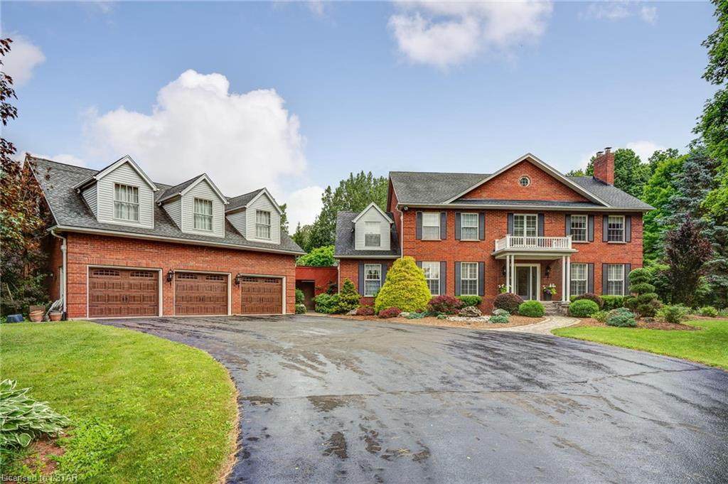 12 Lansdowne Park Crescent - Photo 1