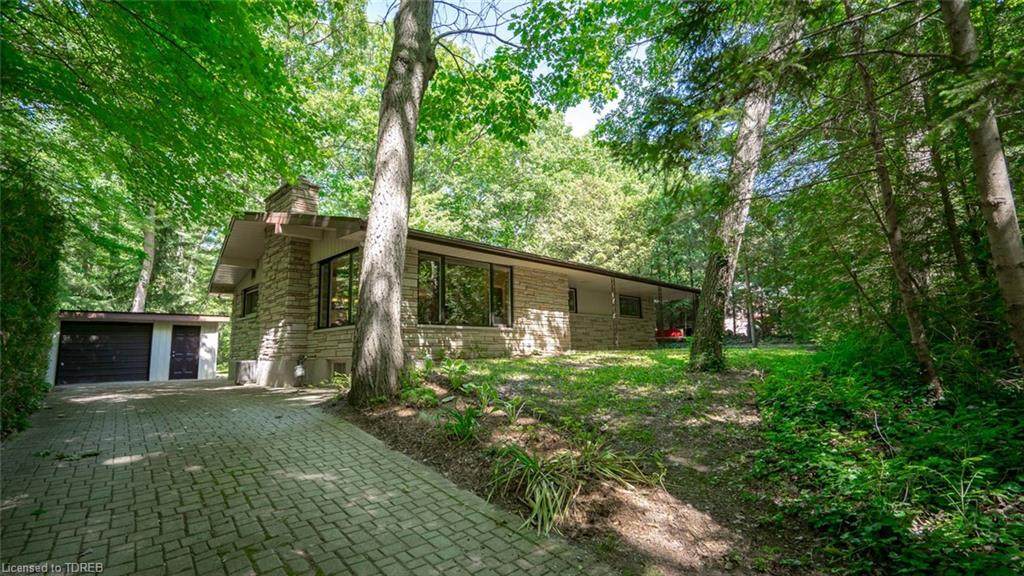10400 Lakeview Avenue - Photo 1