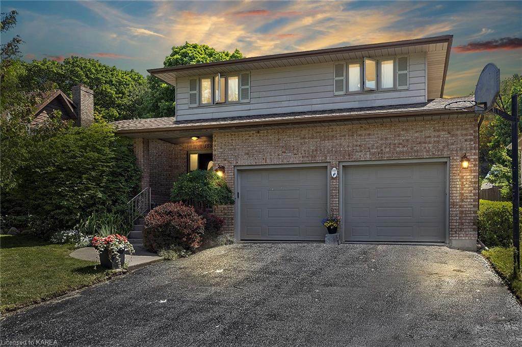155 Lakeshore Boulevard - Photo 1