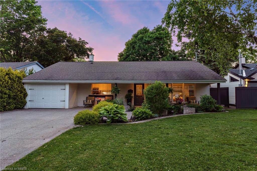 5441 Randolph Crescent - Photo 1