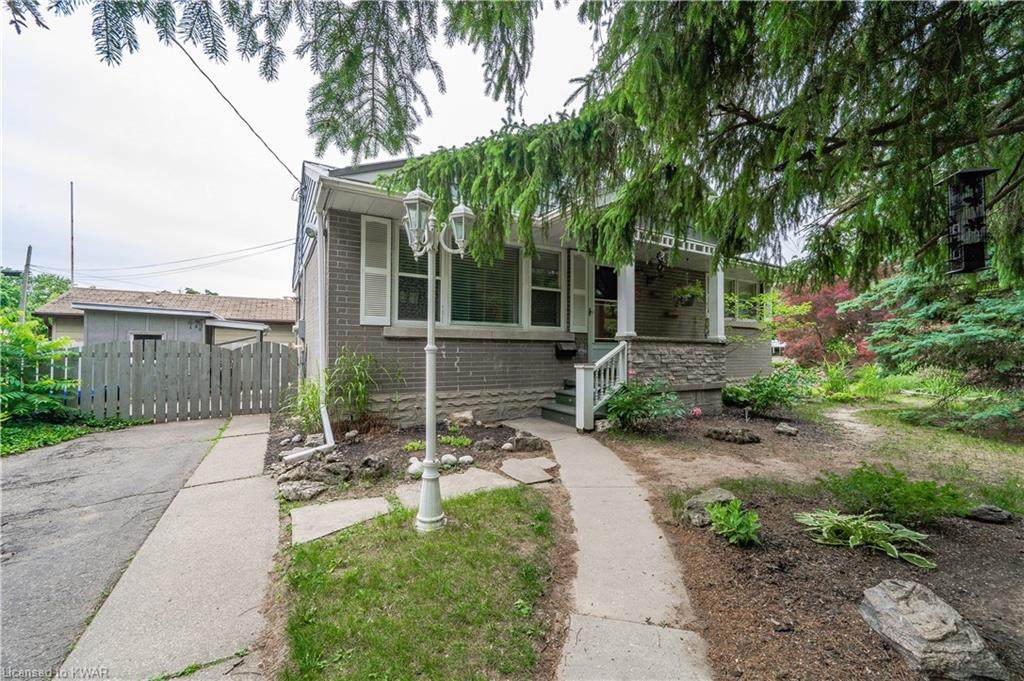 12 Broadmoor Avenue - Photo 1