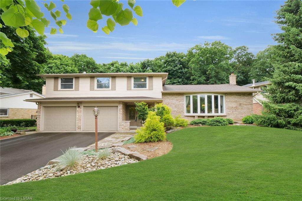 68 Hampton Crescent - Photo 1