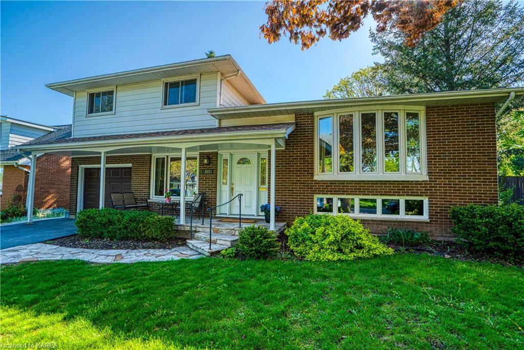 307 Avenue Road - Photo 1