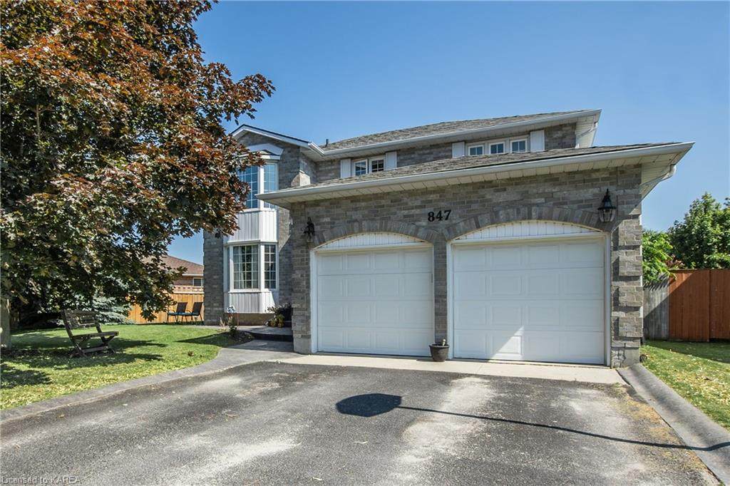 847 Muirfield Crescent - Photo 1