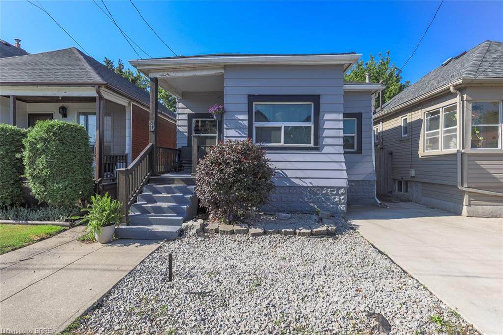 40 Albany Avenue - Photo 1
