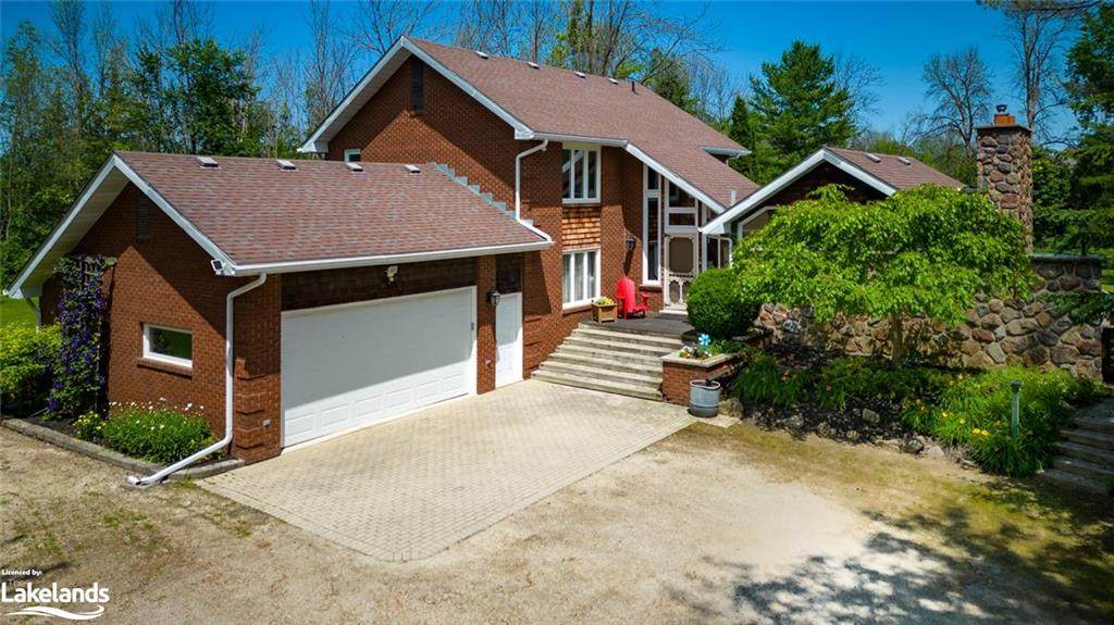 839 Hurontario Street - Photo 1