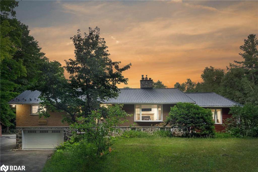 938335 Airport Road - Photo 1