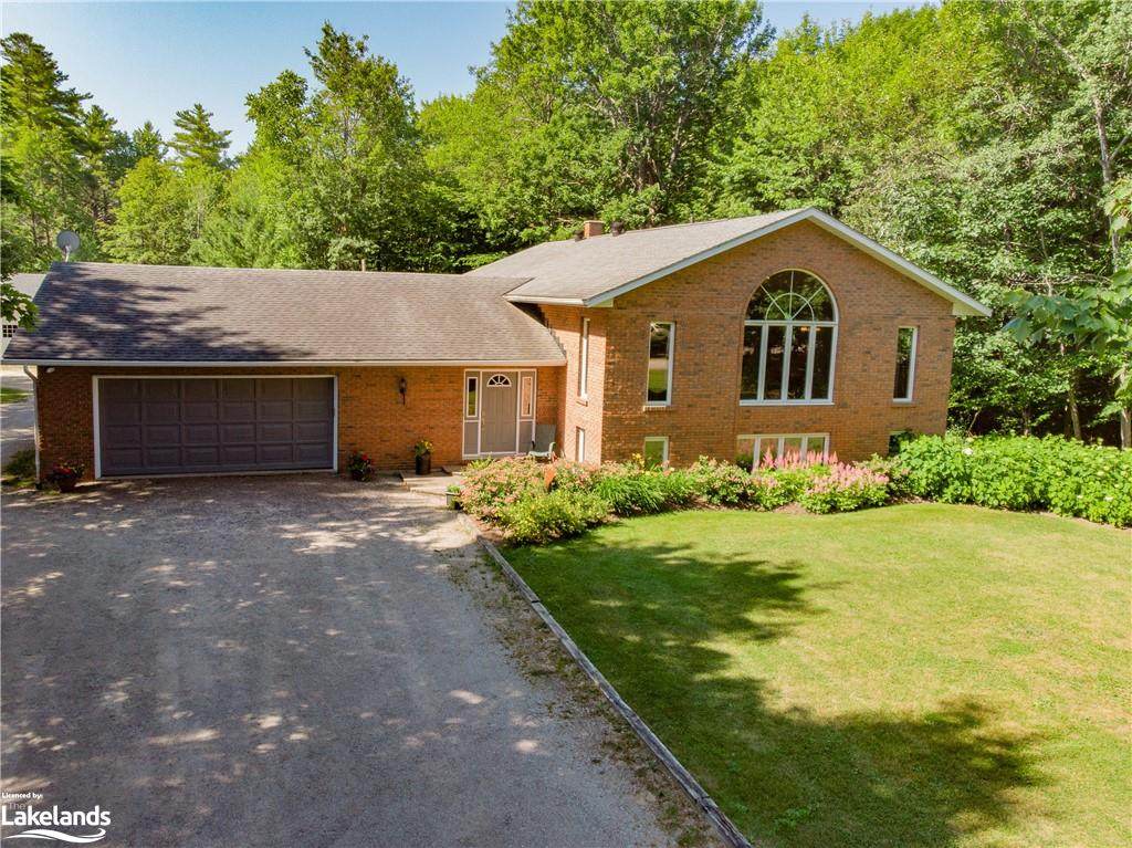 1020 Amelia Crescent - Photo 1