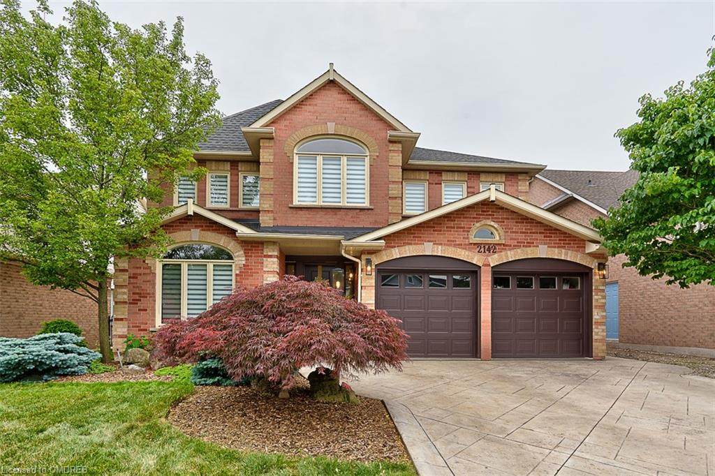 2142 Country Club Drive - Photo 1
