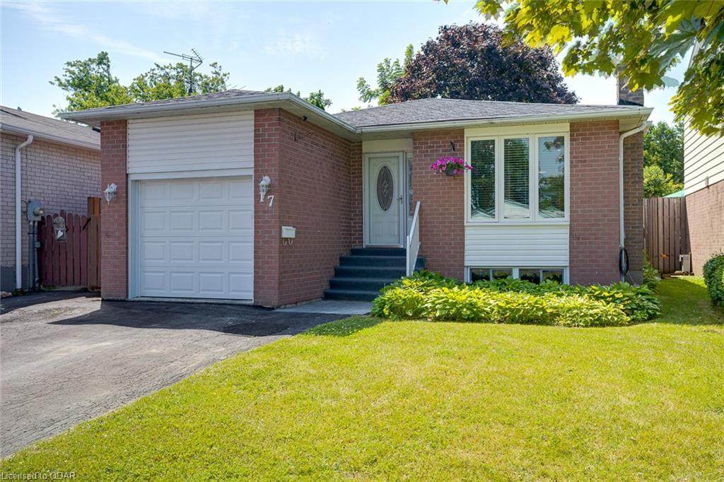 17 Peacock Boulevard - Photo 1