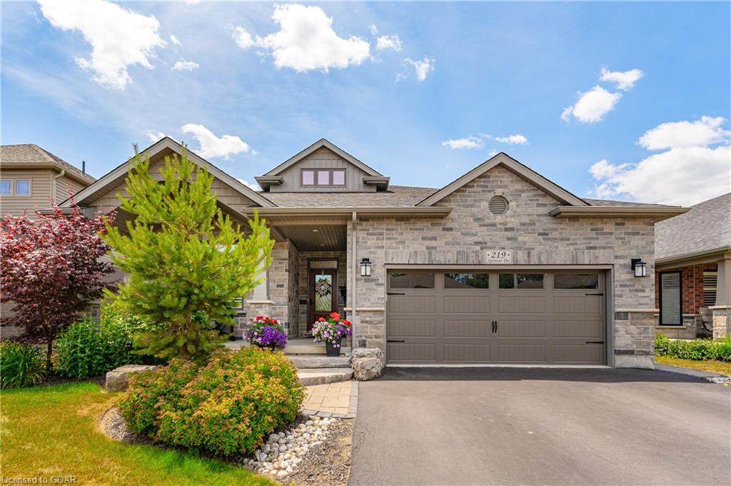 219 Spencer Drive - Photo 1