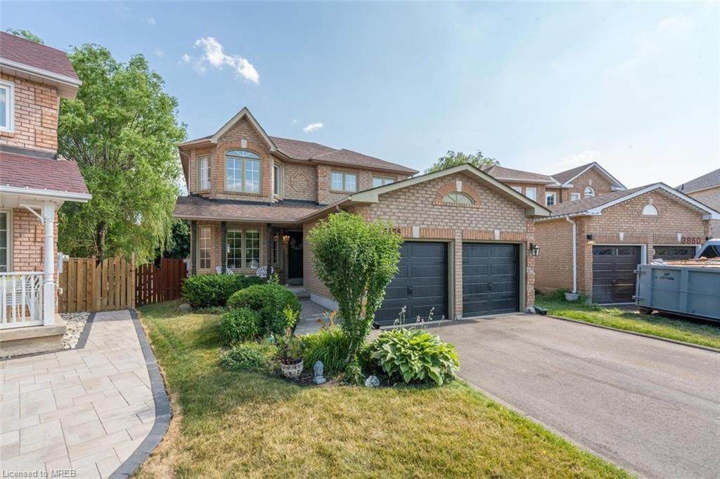 3858 Periwinkle Crescent - Photo 1