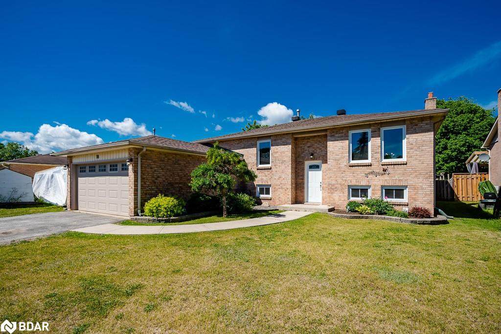 18 Mccarthy Crescent - Photo 1
