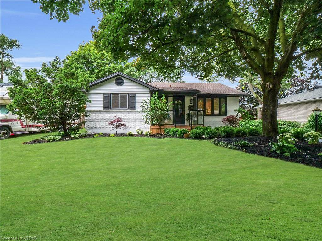 84 Westbury Avenue - Photo 1