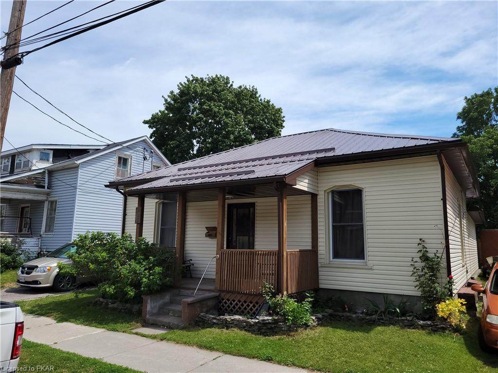 495 Albert Street - Photo 1