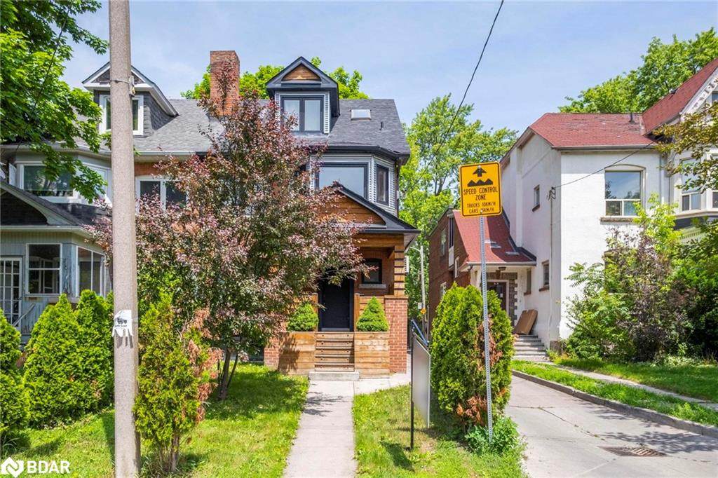 6 Harvard Avenue - Photo 1