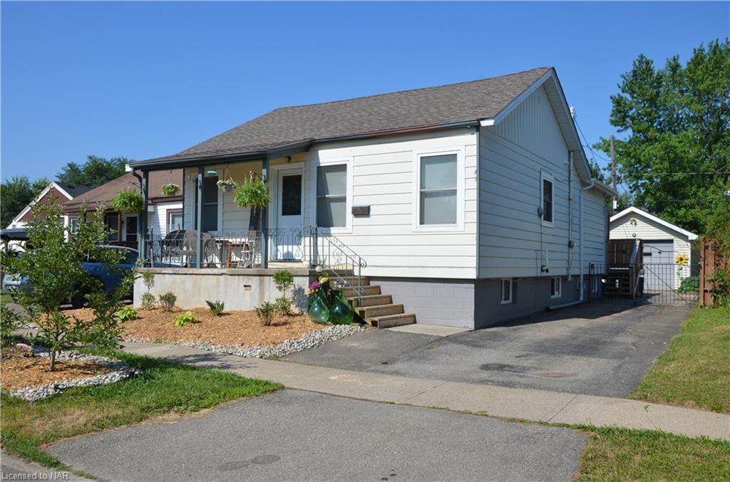 154 Mcarthur Avenue - Photo 1