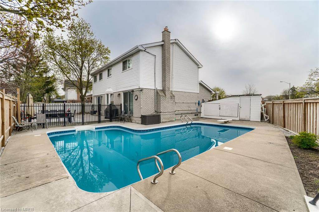 75 Mikado Crescent - Photo 1
