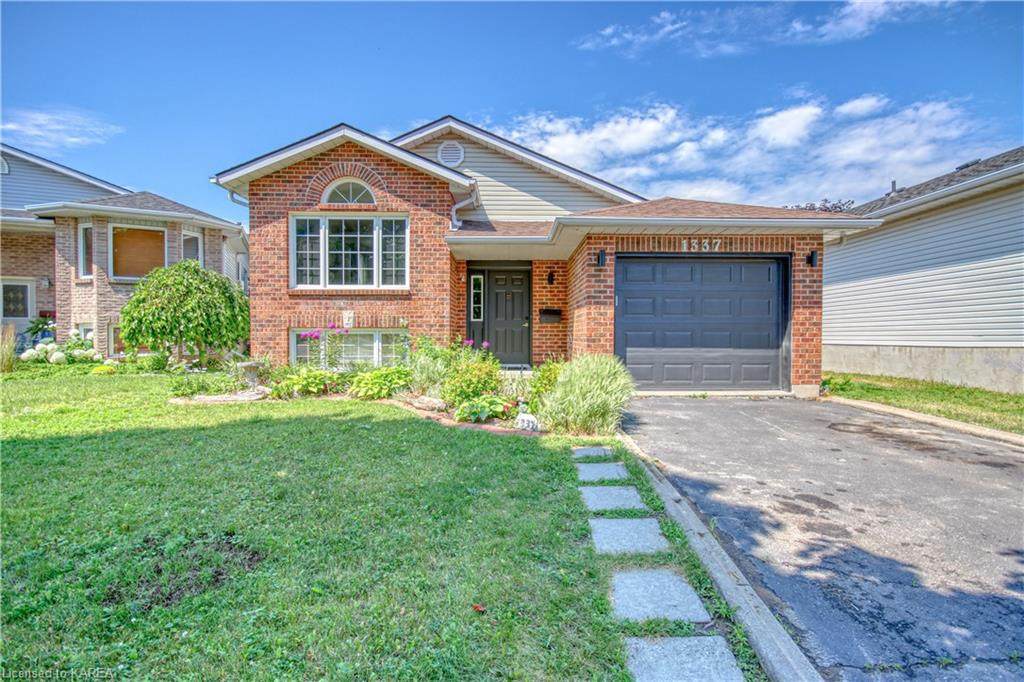 1337 Fisher Crescent - Photo 1