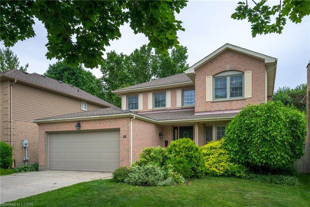 40 Laurel Crescent - Photo 1