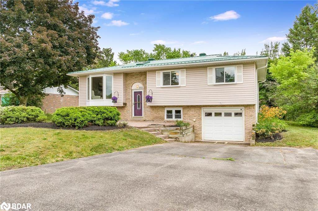 305 Pine Drive - Photo 1
