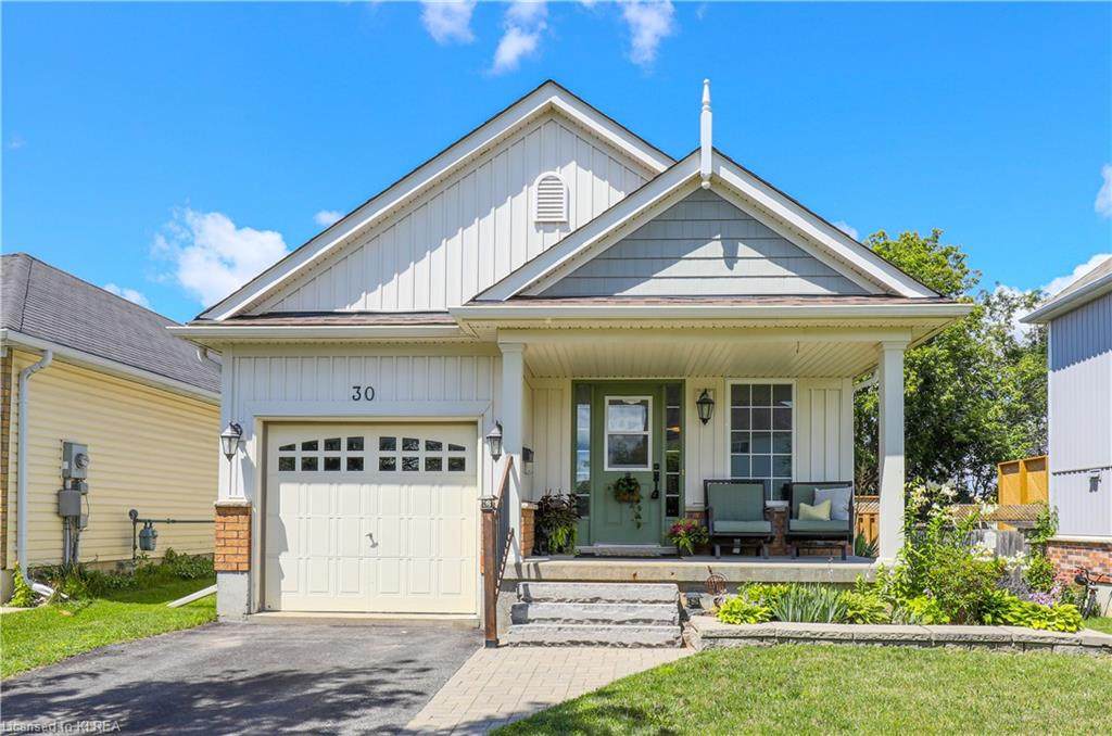 30 Fallingbrook Crescent - Photo 1