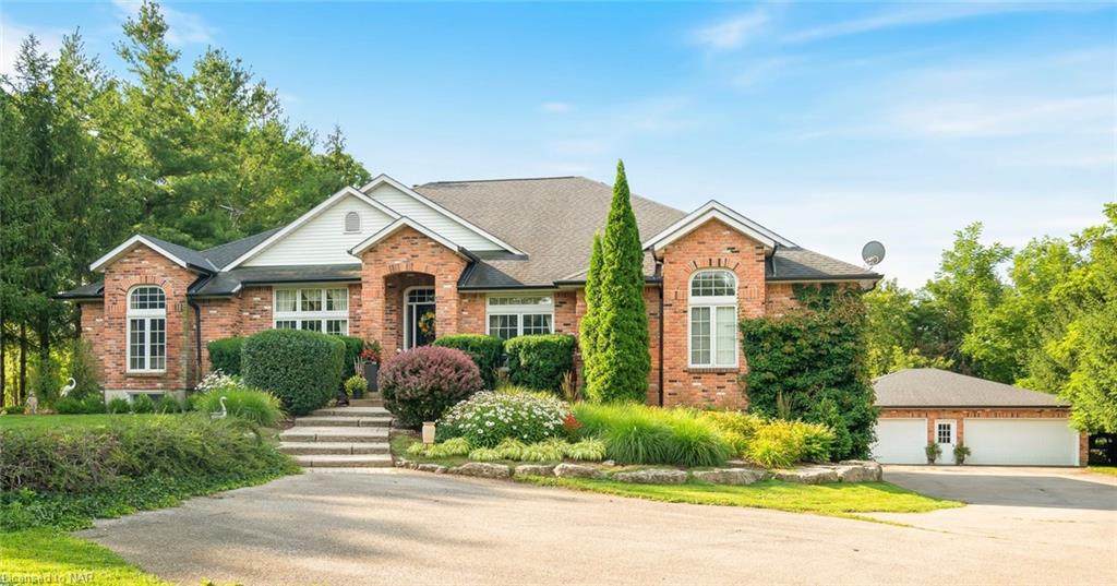 586 Canboro Road - Photo 1