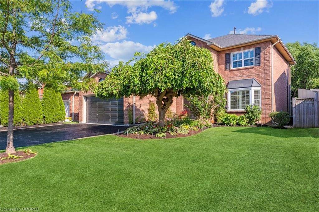 1332 Heathfield Crescent - Photo 1