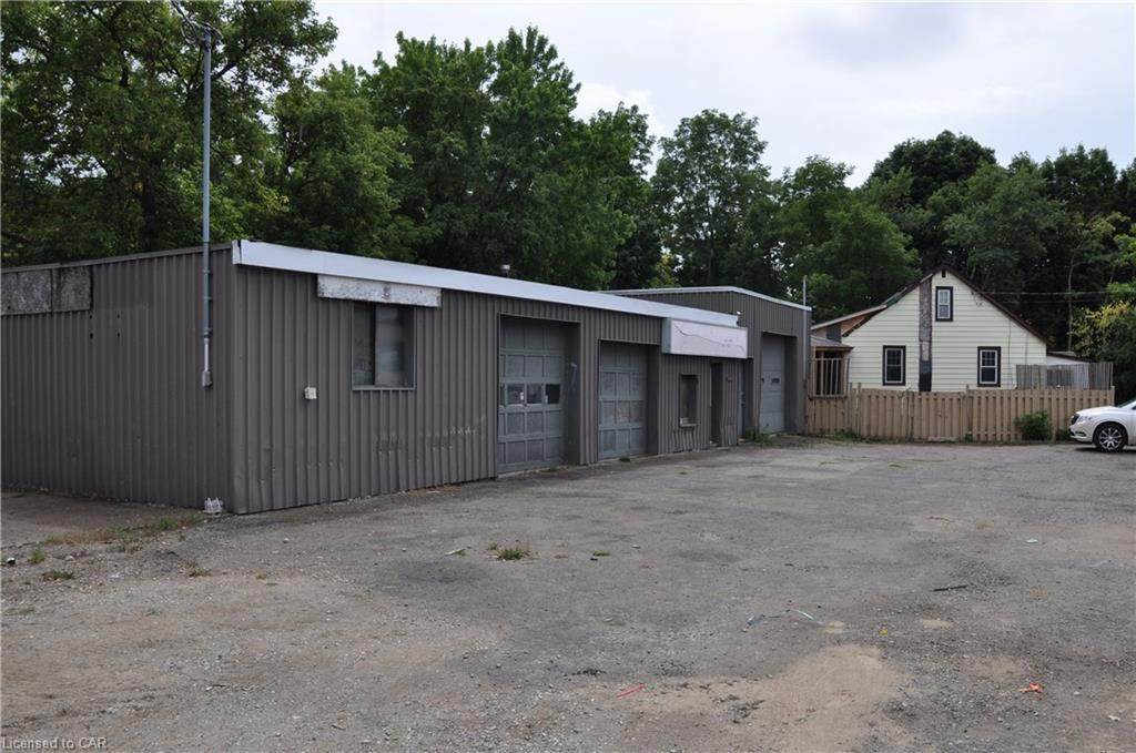 205 Beverly Street - Photo 1