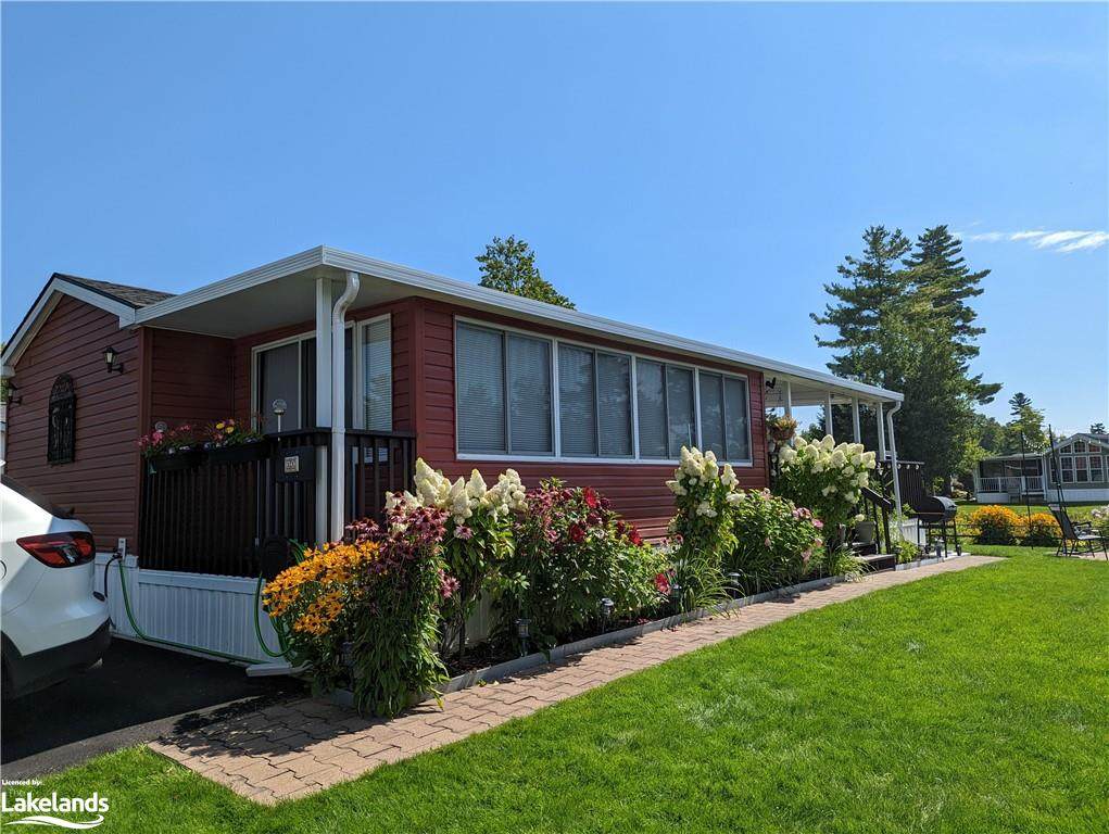 11 Kenora Trail - Photo 1