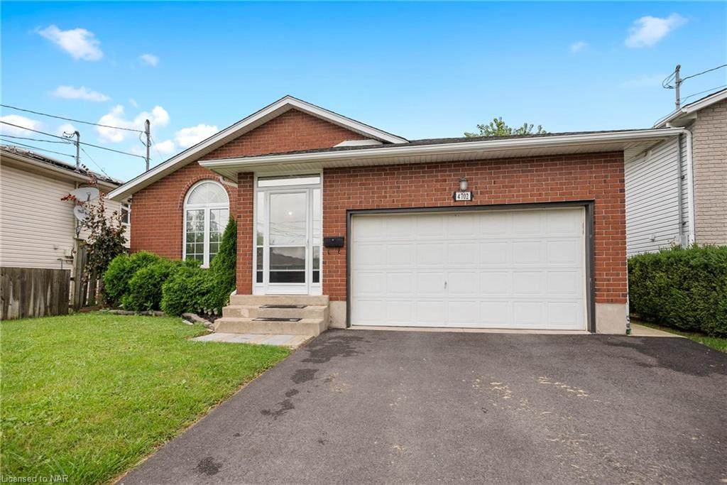 4702 Lee Avenue - Photo 1