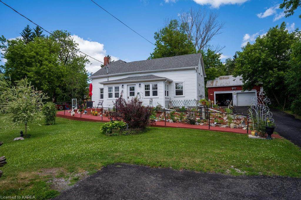 709 Addington Street - Photo 1