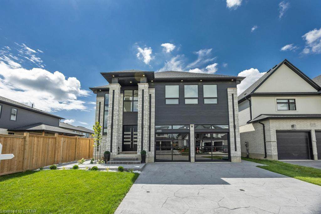 3395 Brushland Crescent - Photo 1