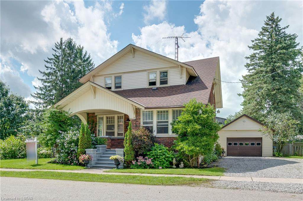 451 Queen Street - Photo 1