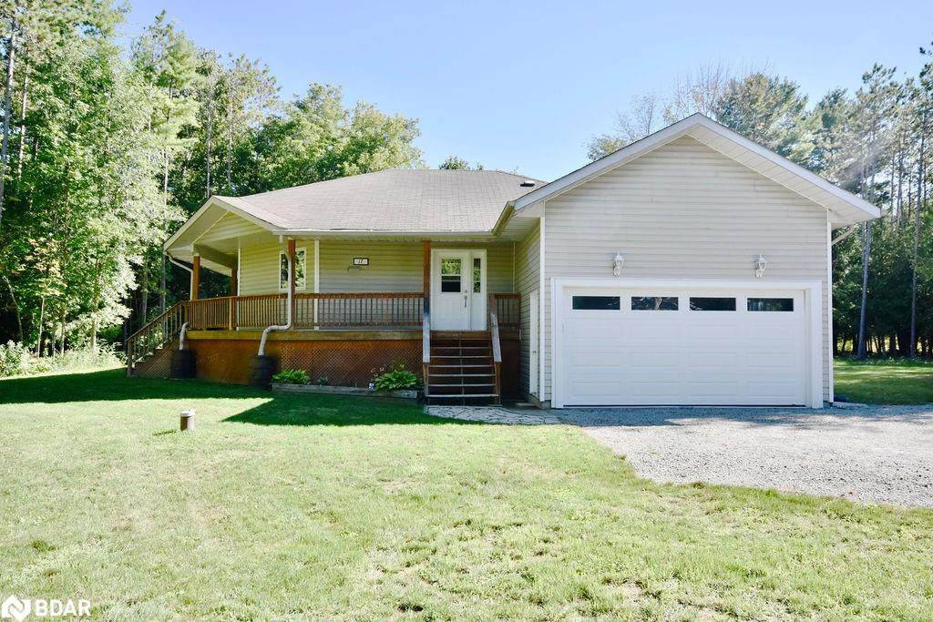 17 Grant Avenue - Photo 1